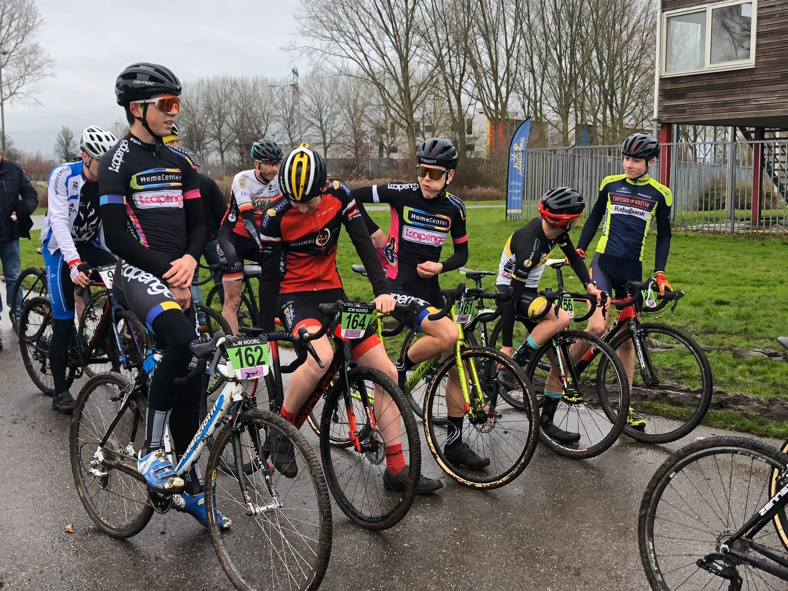 Tim Smeenge en Arjan Dillema winnen op het Kalverdijkje