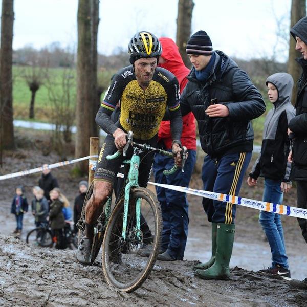 22e Internationale Centrumcross Surhuisterveen 2017 | Wielrennen Surhuisterveen