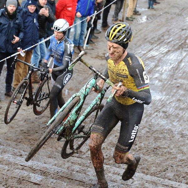 22e Internationale Centrumcross Surhuisterveen 2017 | Wielrennen Surhuisterveen