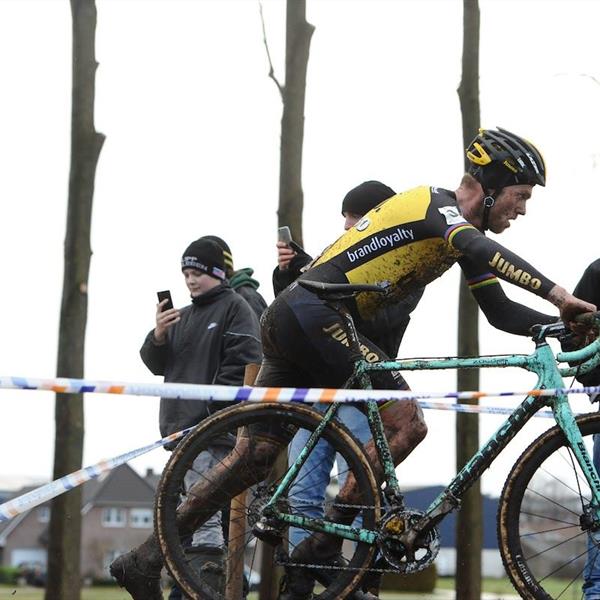 22e Internationale Centrumcross Surhuisterveen 2017 | Wielrennen Surhuisterveen