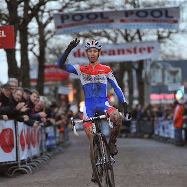 19e Internationale Centrumcross Surhuisterveen 2014 (2) | Wielrennen Surhuisterveen