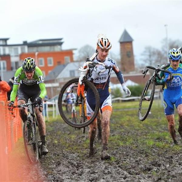 19e Internationale Centrumcross Surhuisterveen 2014 (2) | Wielrennen Surhuisterveen