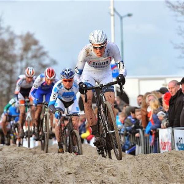 19e Internationale Centrumcross Surhuisterveen 2014 (2) | Wielrennen Surhuisterveen
