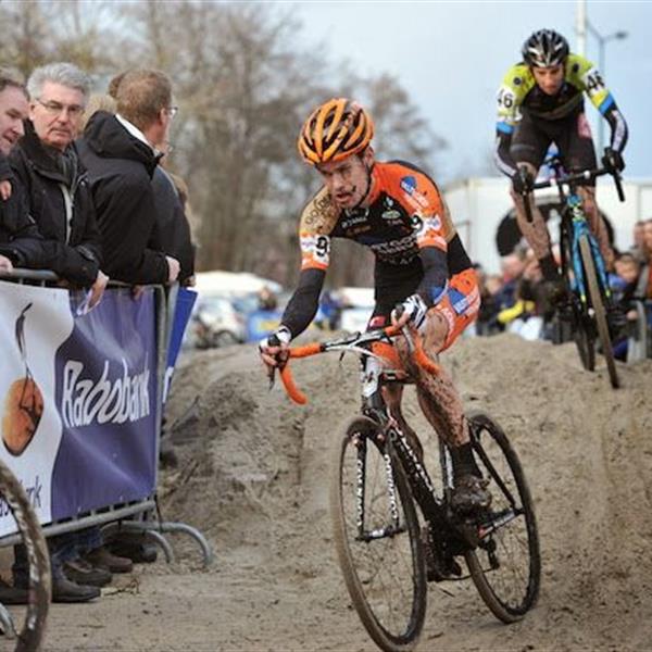 19e Internationale Centrumcross Surhuisterveen 2014 (2) | Wielrennen Surhuisterveen