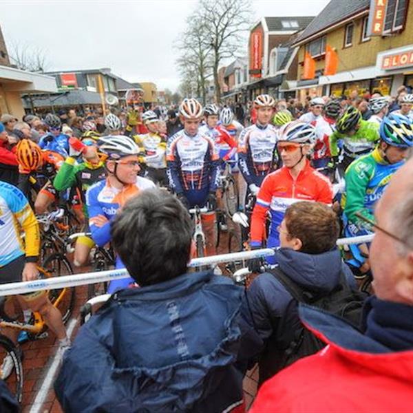 19e Internationale Centrumcross Surhuisterveen 2014 (2) | Wielrennen Surhuisterveen