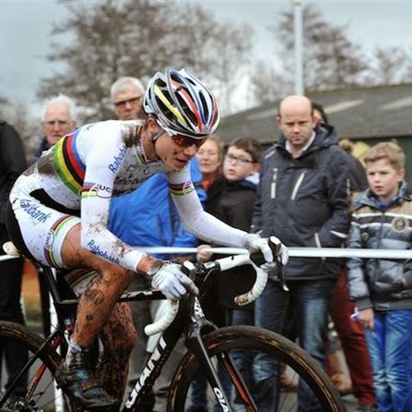 19e Internationale Centrumcross Surhuisterveen 2014 (2) | Wielrennen Surhuisterveen