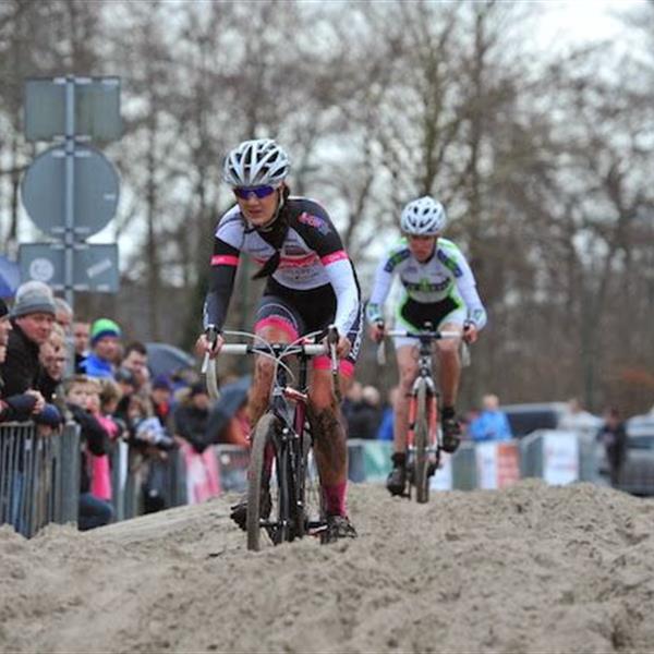 19e Internationale Centrumcross Surhuisterveen 2014 (2) | Wielrennen Surhuisterveen