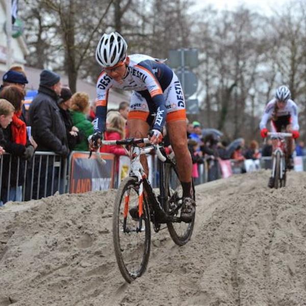 19e Internationale Centrumcross Surhuisterveen 2014 (2) | Wielrennen Surhuisterveen