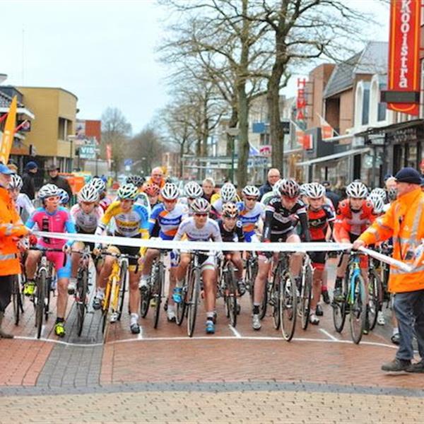 19e Internationale Centrumcross Surhuisterveen 2014 (2) | Wielrennen Surhuisterveen