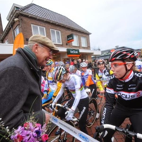 19e Internationale Centrumcross Surhuisterveen 2014 (2) | Wielrennen Surhuisterveen