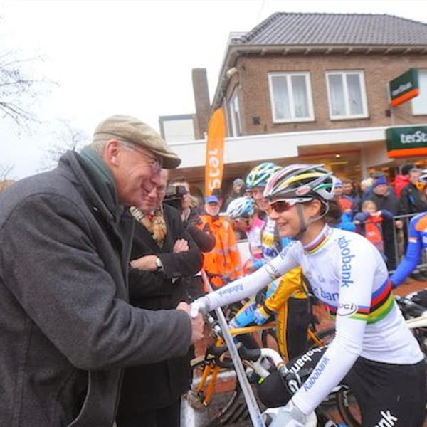 19e Internationale Centrumcross Surhuisterveen 2014 (2) | Wielrennen Surhuisterveen