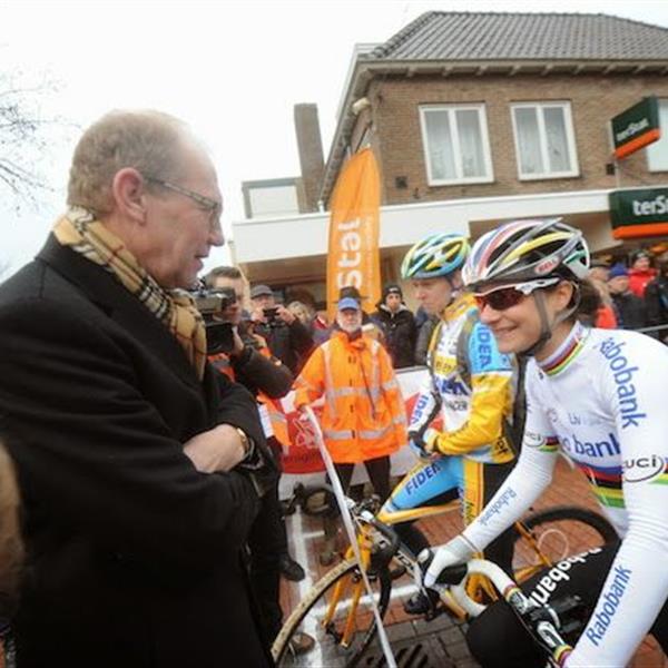 19e Internationale Centrumcross Surhuisterveen 2014 (2) | Wielrennen Surhuisterveen