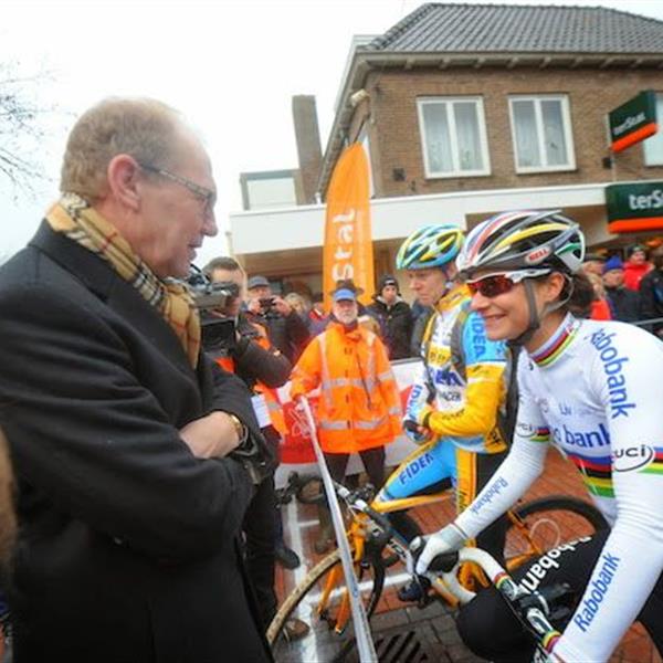 19e Internationale Centrumcross Surhuisterveen 2014 (2) | Wielrennen Surhuisterveen