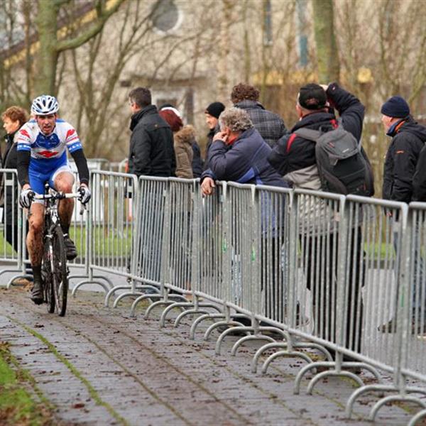 19e Centrumcross Surhuisterveen 2014 (Amateurs en Masters) | Wielrennen Surhuisterveen