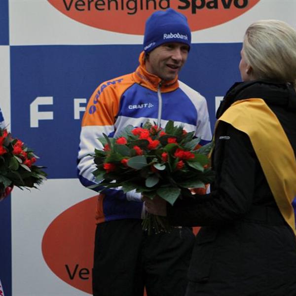 16e Centrumcross Surhuisterveen 2011 | Wielrennen Surhuisterveen