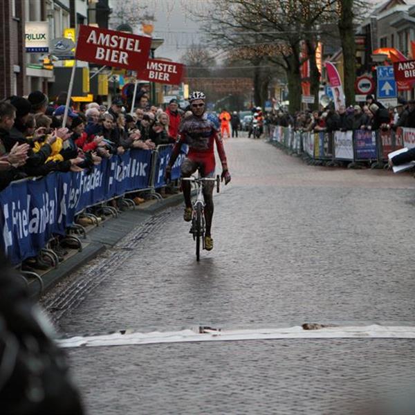 16e Centrumcross Surhuisterveen 2011 | Wielrennen Surhuisterveen