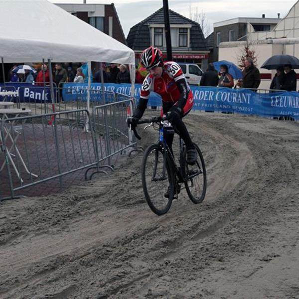 16e Centrumcross Surhuisterveen 2011 | Wielrennen Surhuisterveen
