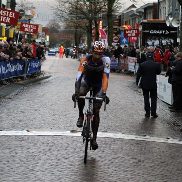 16e Centrumcross Surhuisterveen 2011 | Wielrennen Surhuisterveen