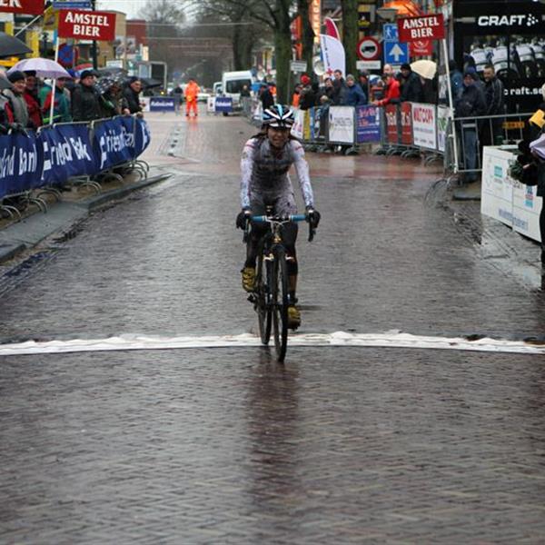 16e Centrumcross Surhuisterveen 2011 | Wielrennen Surhuisterveen
