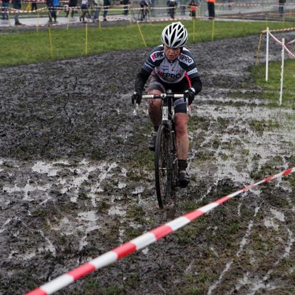 16e Centrumcross Surhuisterveen 2011 | Wielrennen Surhuisterveen