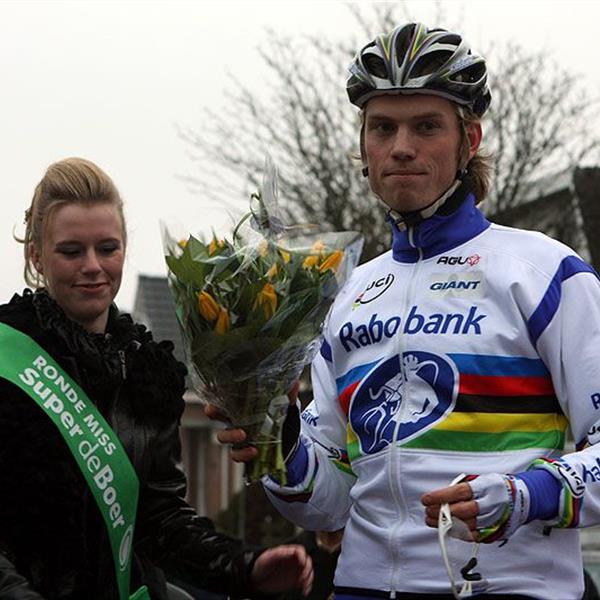 14e Centrumcross Surhuisterveen 2009 | Wielrennen Surhuisterveen