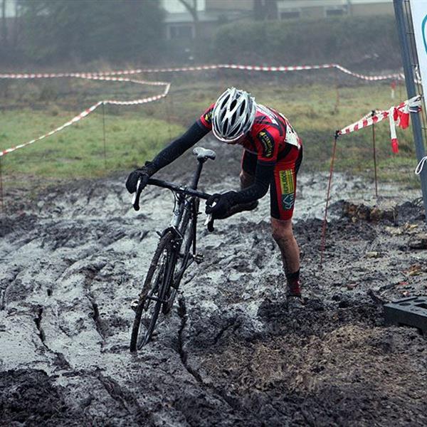 14e Centrumcross Surhuisterveen 2009 | Wielrennen Surhuisterveen