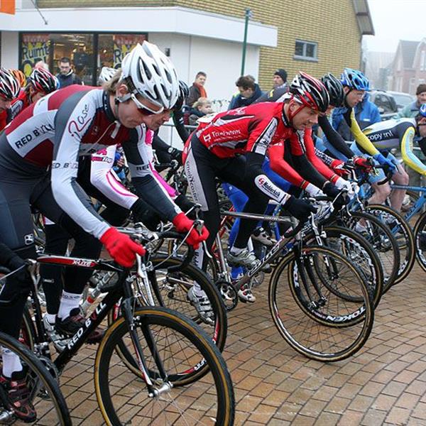 14e Centrumcross Surhuisterveen 2009 | Wielrennen Surhuisterveen