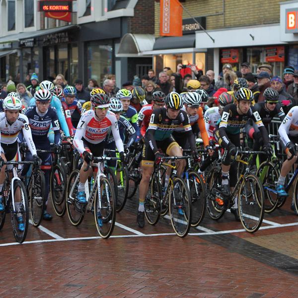 21e Internationale Centrumcross Surhuisterveen 2016 (2) | Wielrennen Surhuisterveen