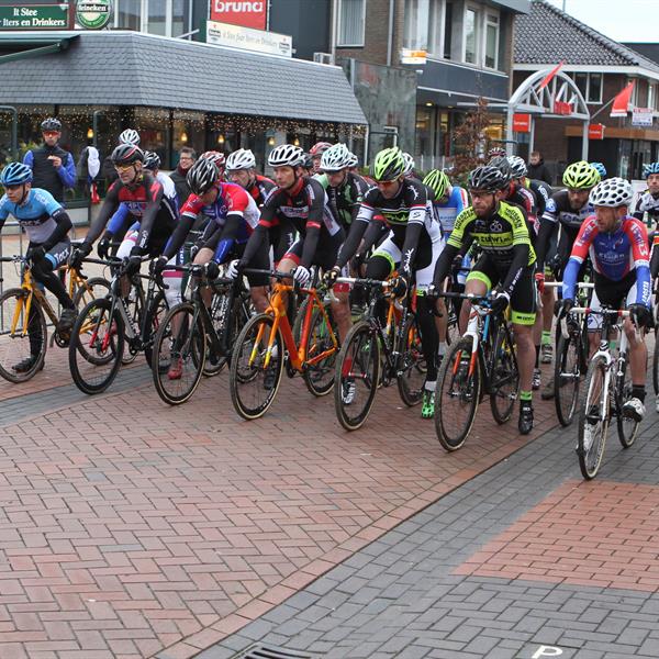 21e Internationale Centrumcross Surhuisterveen 2016 (2) | Wielrennen Surhuisterveen