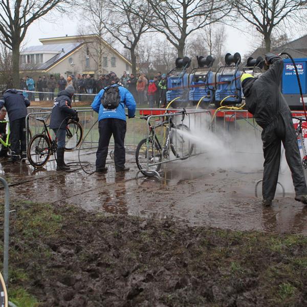 21e Internationale Centrumcross Surhuisterveen 2016 (2) | Wielrennen Surhuisterveen