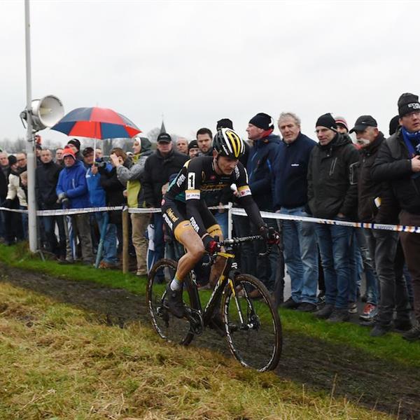 21e Internationale Centrumcross Surhuisterveen 2016 | Wielrennen Surhuisterveen