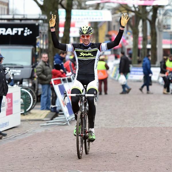 21e Internationale Centrumcross Surhuisterveen 2016 | Wielrennen Surhuisterveen