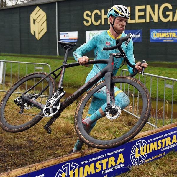 21e Internationale Centrumcross Surhuisterveen 2016 | Wielrennen Surhuisterveen