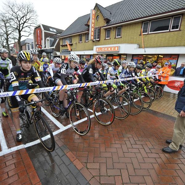 21e Internationale Centrumcross Surhuisterveen 2016 (3) | Wielrennen Surhuisterveen
