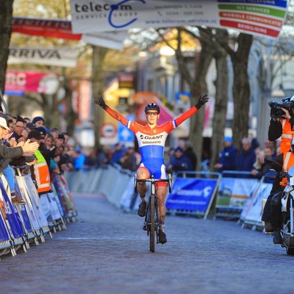 20e Internationale Centrumcross Surhuisterveen 2015 (3) | Wielrennen Surhuisterveen