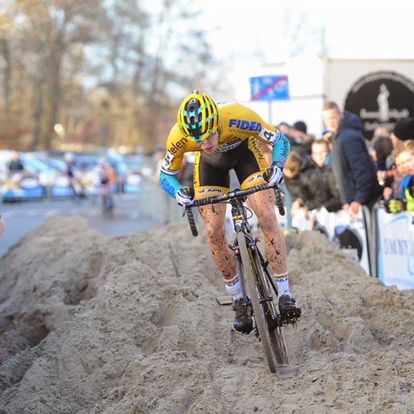 20e Internationale Centrumcross Surhuisterveen 2015 (3) | Wielrennen Surhuisterveen