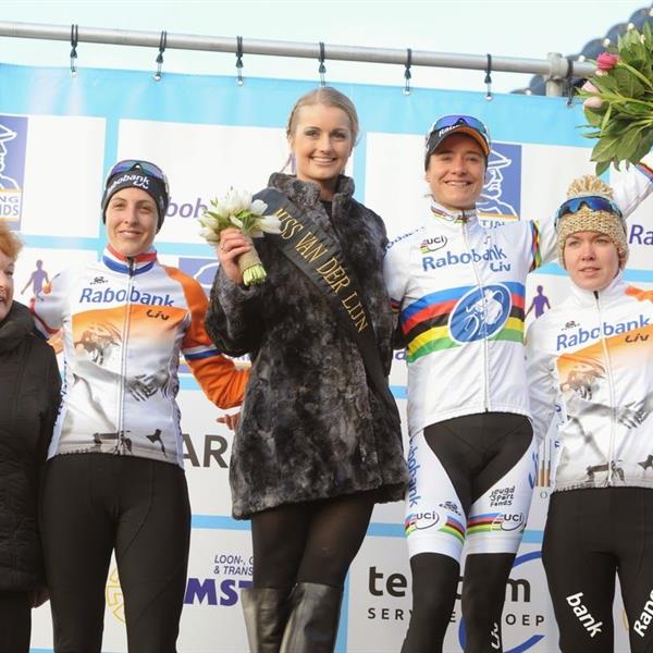 20e Internationale Centrumcross Surhuisterveen 2015 (3) | Wielrennen Surhuisterveen