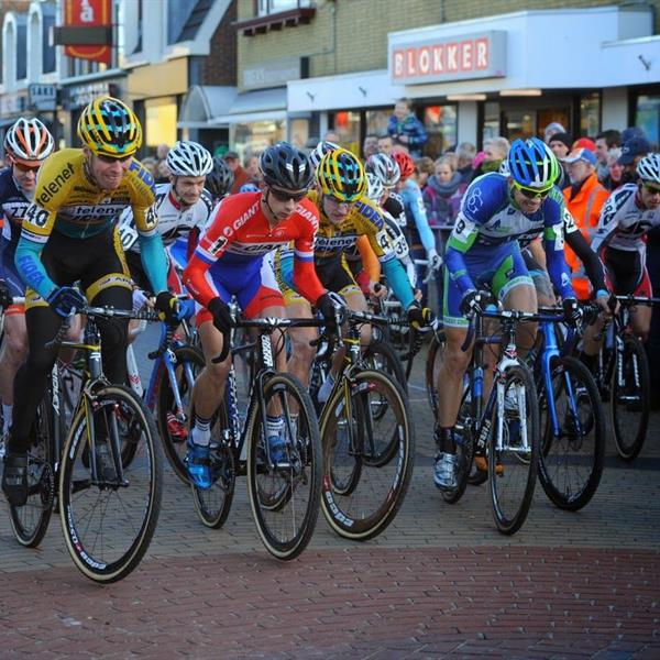 20e Internationale Centrumcross Surhuisterveen 2015 (3) | Wielrennen Surhuisterveen