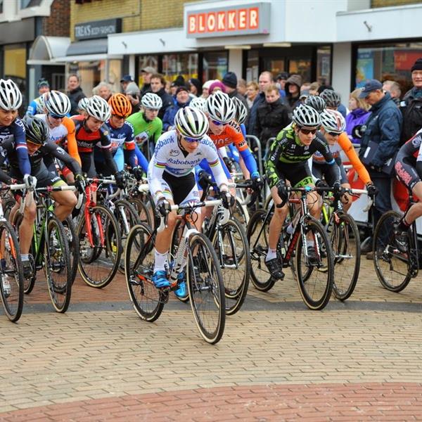 20e Internationale Centrumcross Surhuisterveen 2015 (3) | Wielrennen Surhuisterveen