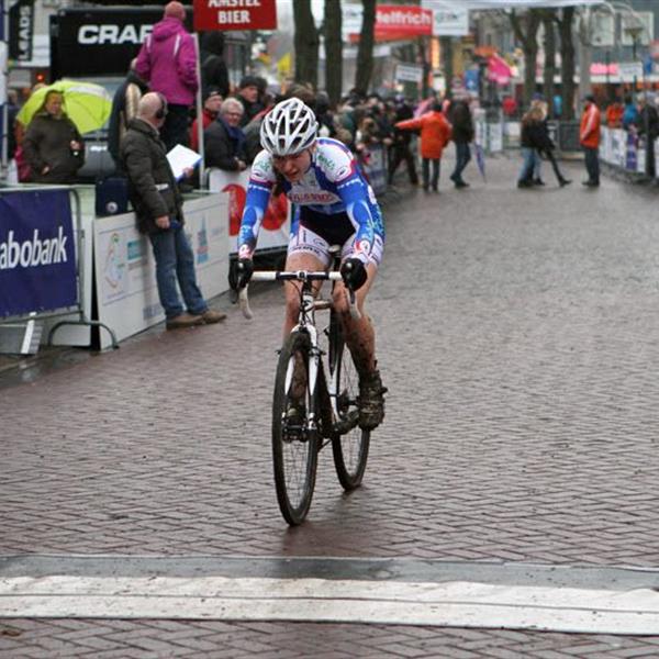 19e Centrumcross Surhuisterveen 2014 (Dames) | Wielrennen Surhuisterveen