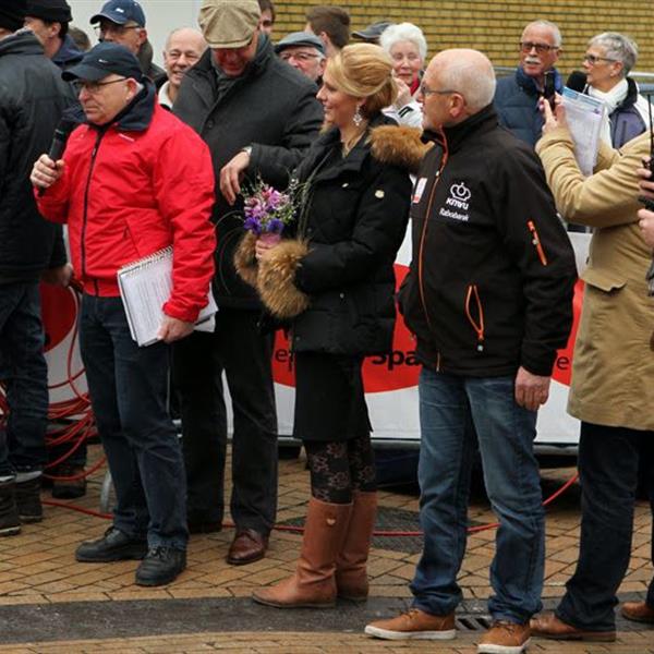 19e Centrumcross Surhuisterveen 2014 (Dames) | Wielrennen Surhuisterveen