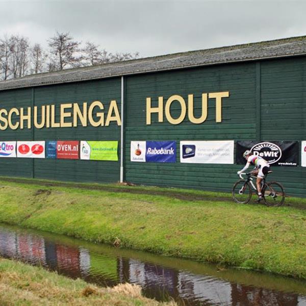 19e Centrumcross Surhuisterveen 2014 (Dames) | Wielrennen Surhuisterveen