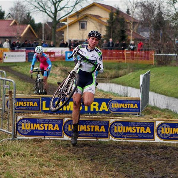 19e Centrumcross Surhuisterveen 2014 (Dames) | Wielrennen Surhuisterveen
