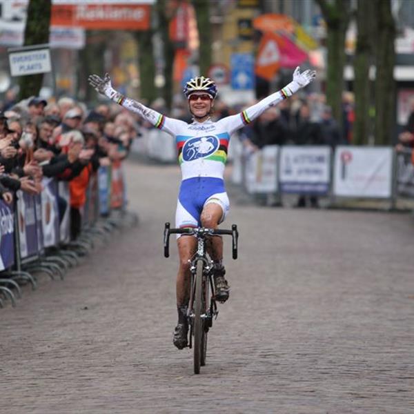18e Centrumcross Surhuisterveen 2013 (album 1) | Wielrennen Surhuisterveen