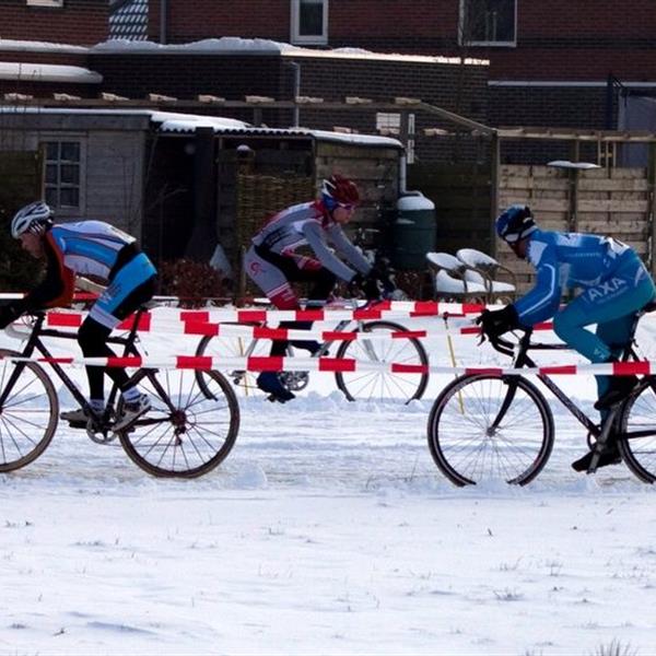 15e Centrumcross Surhuisterveen 2010 | Wielrennen Surhuisterveen