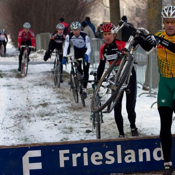 15e Centrumcross Surhuisterveen 2010 | Wielrennen Surhuisterveen