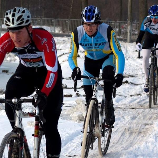 15e Centrumcross Surhuisterveen 2010 | Wielrennen Surhuisterveen