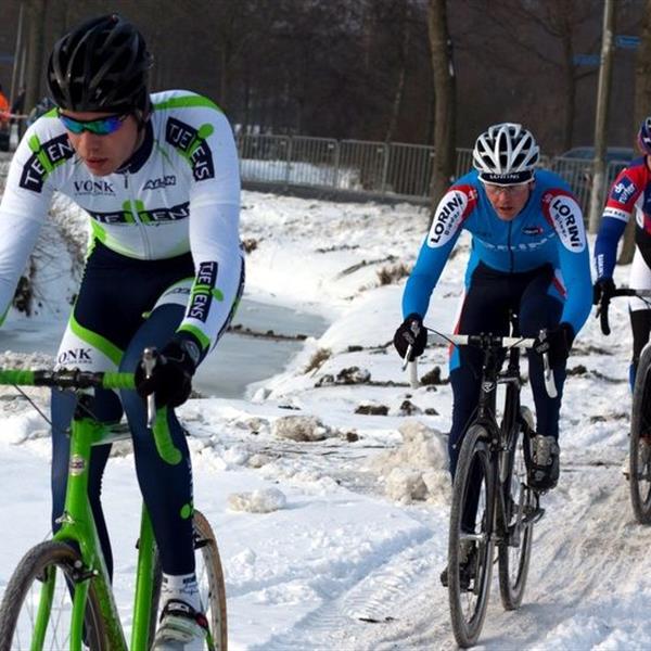 15e Centrumcross Surhuisterveen 2010 | Wielrennen Surhuisterveen