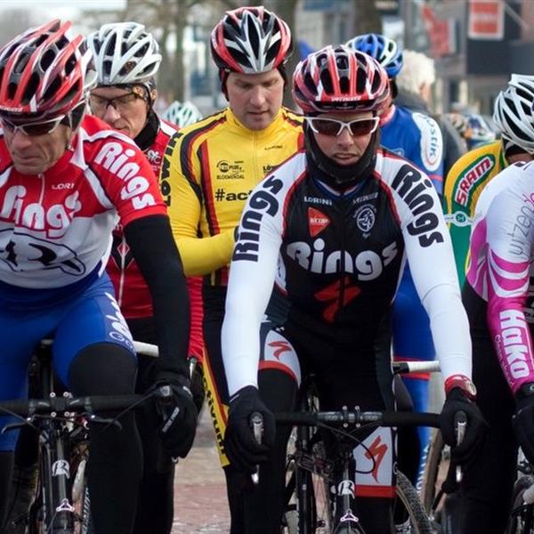 15e Centrumcross Surhuisterveen 2010 | Wielrennen Surhuisterveen