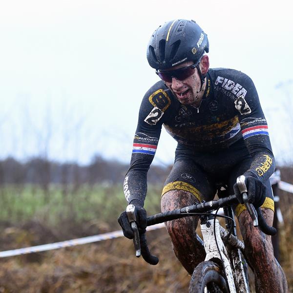 22e Internationale Centrumcross 2017 | Wielrennen Surhuisterveen